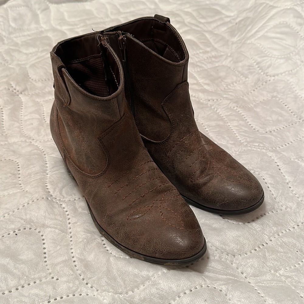 Ankle Boots 9 1/2
